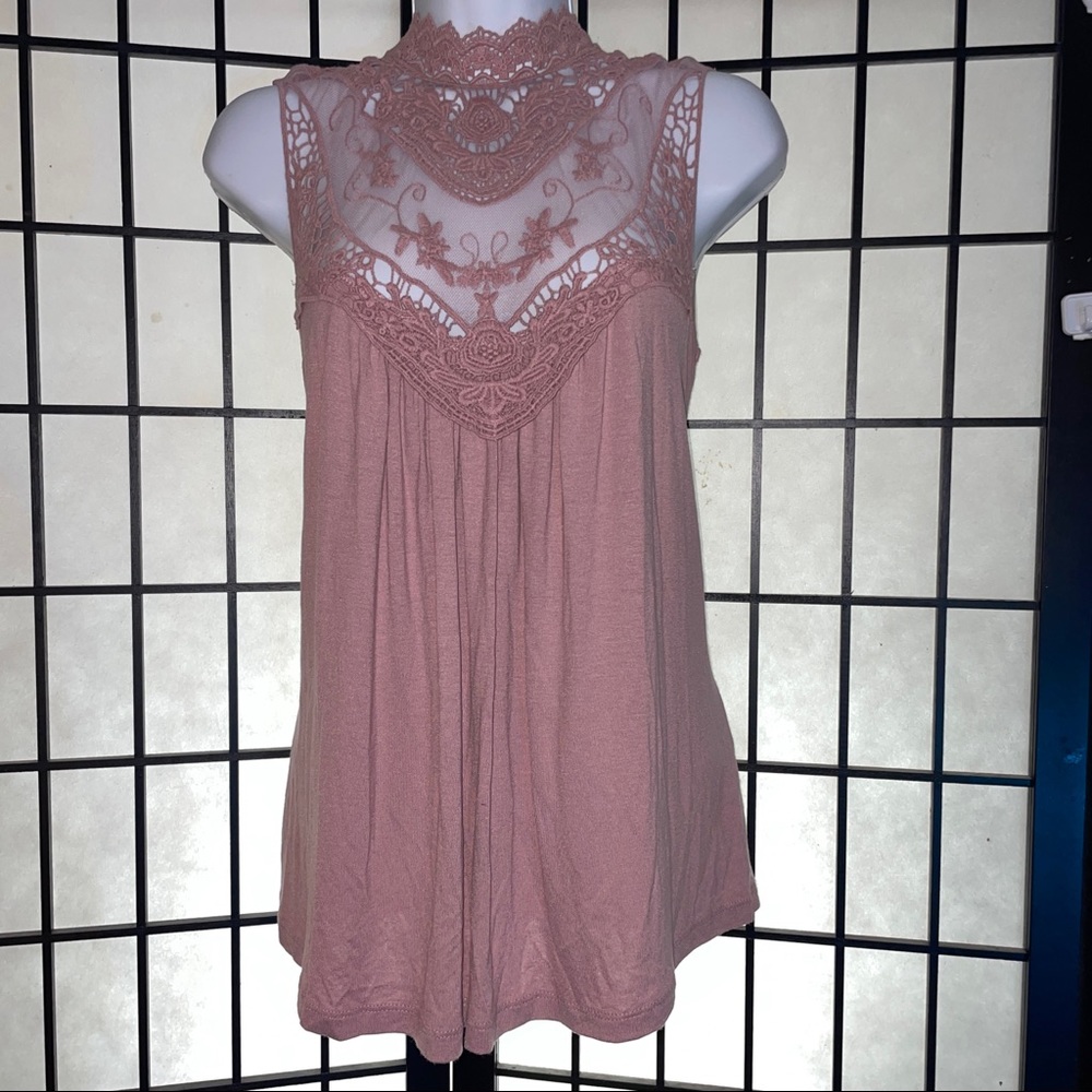 Venus ladies top size medium